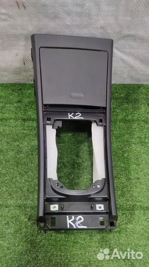 Консоль передняя часть Nissan Tiida 2008