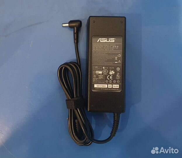 Зарядное устройство asus 19V 4.74A 4.0x1.35 мм 90W