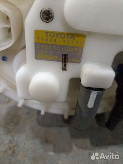 Топливный насос Toyota Corolla 150, Auris 1.3
