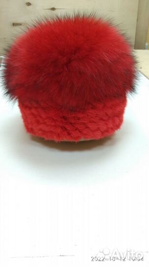 Шапка из вязанной норки и песца