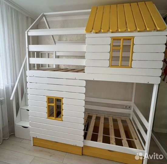 Двухъярусная кровать из массива березы