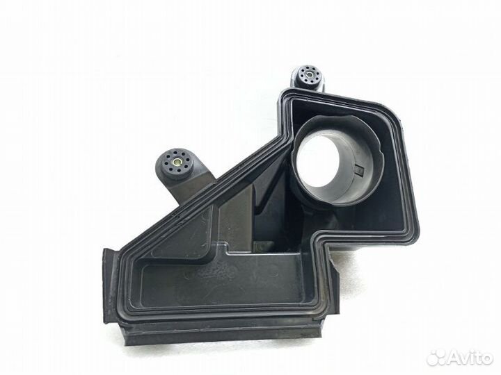 Корпус воздушного фильтра левый Bmw 7-Series E65