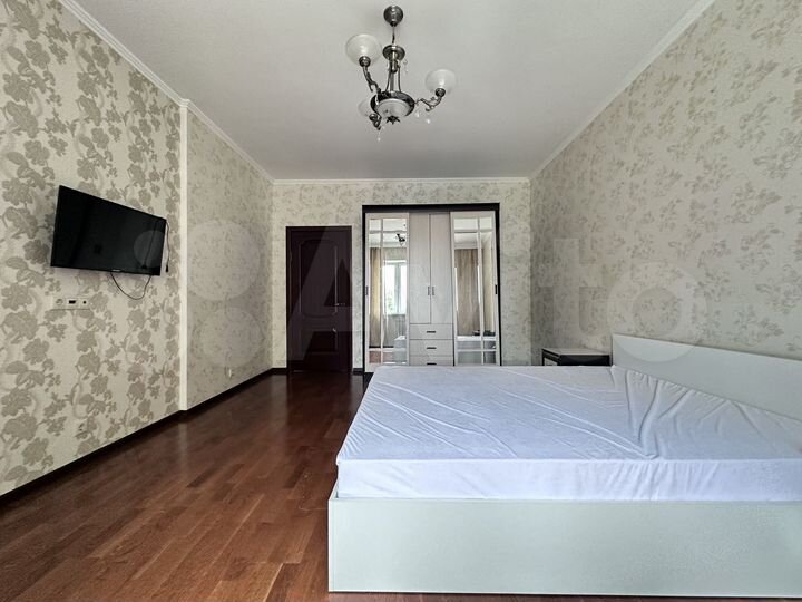2-к. квартира, 68 м², 4/9 эт.