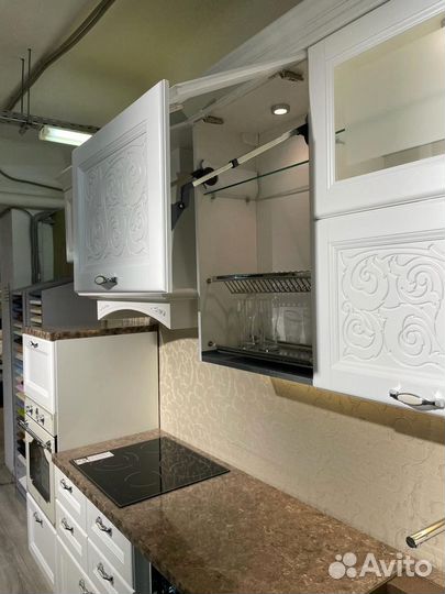 Кухонный гарнитур в наличии Выставочный образец