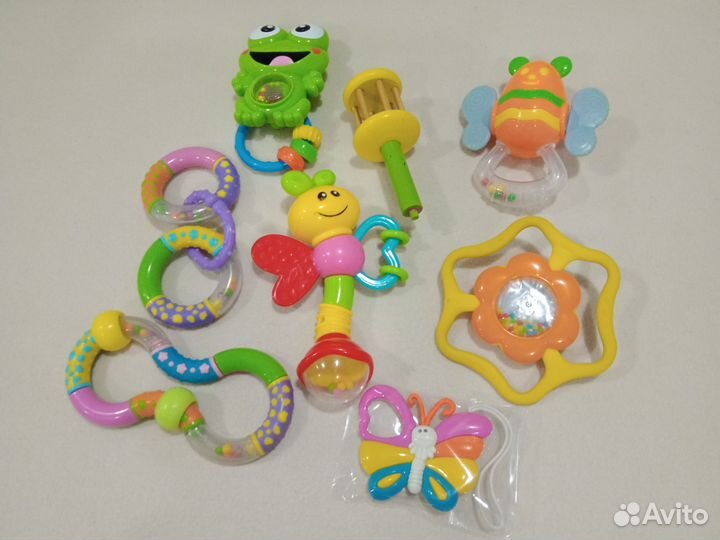 Детские игрушки и погремушки пакетом