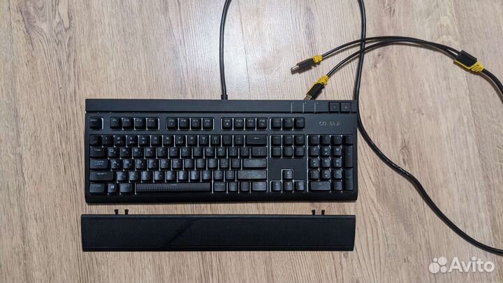 Corsair Strafe RGB Клавиатура