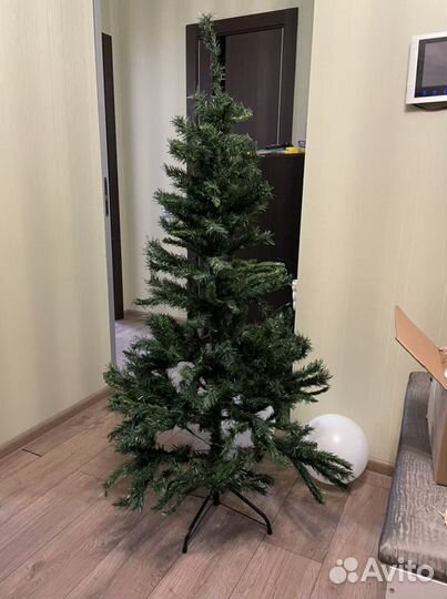 Елка искусственная