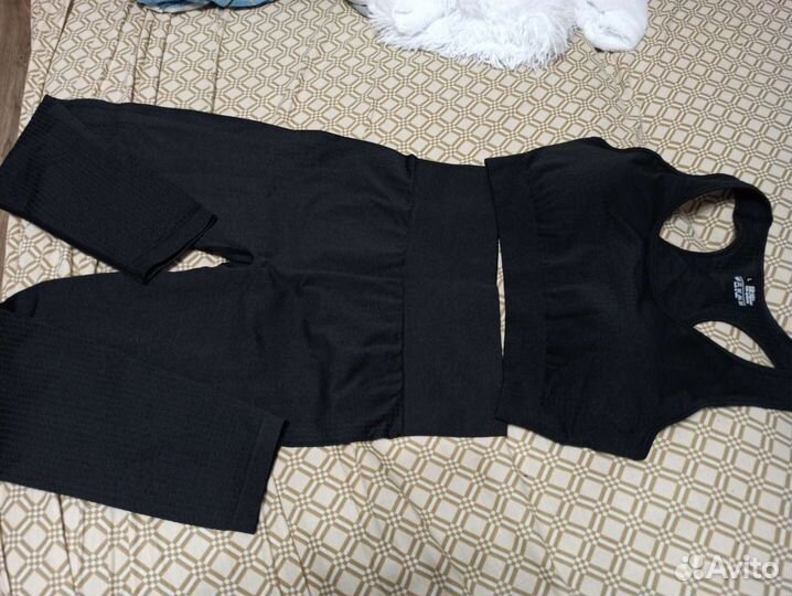 Спортивный костюм новый