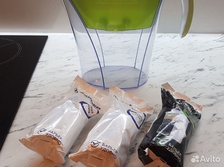 Филтир-кувшин Барьер б/у с фильтрами