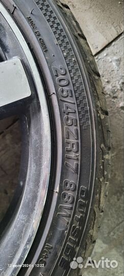 Three-A P606 205/45 R17 88W