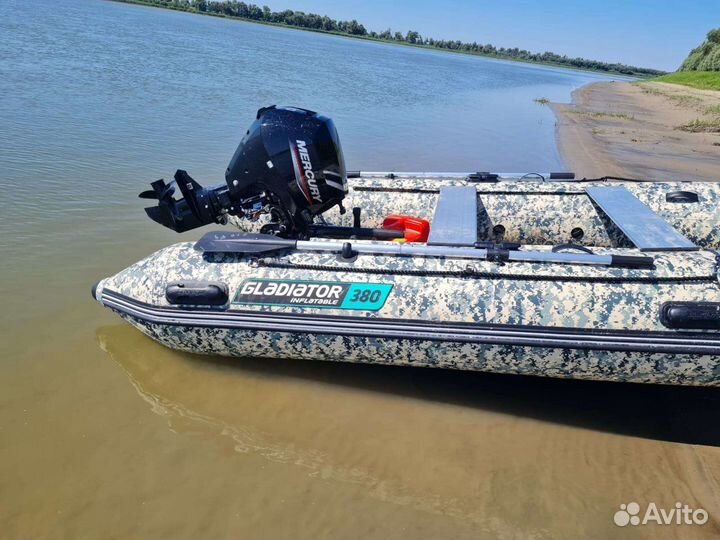 Моторная лодка нднд Gladiator E380 PRO камуфляж
