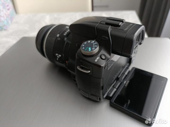 Sony Alpha SLT-A33 с китовым объективом 18-55