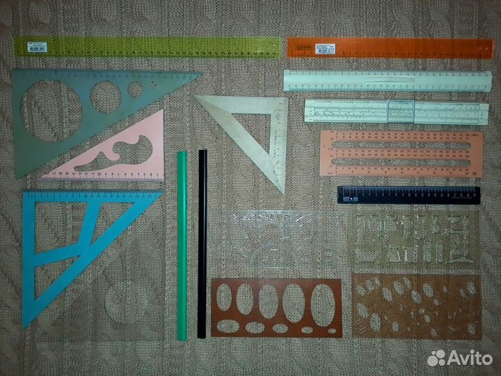 Канцелярские товары школьникам студентам учащимся