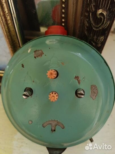 Будильник Янтарь СССР