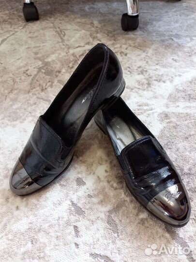 Туфли лоферы Molka 39-40р