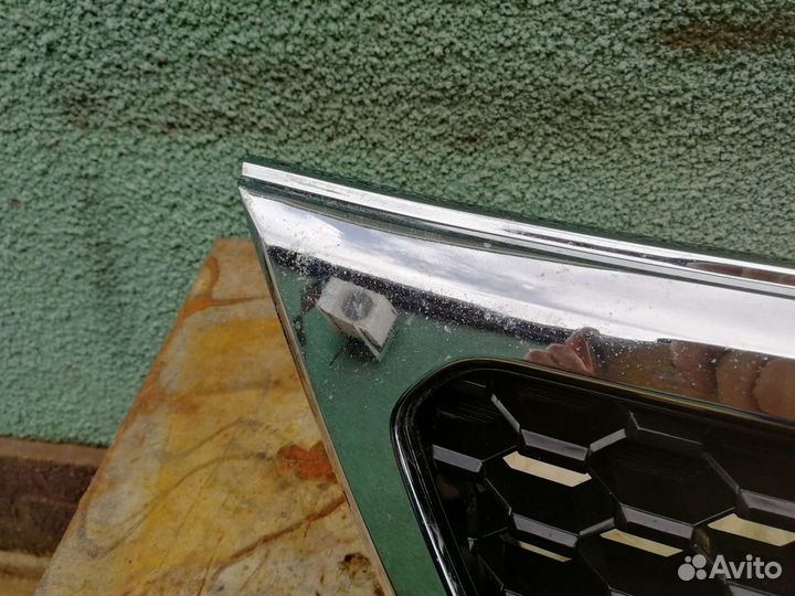 Решетка радиатора Kia Sorento