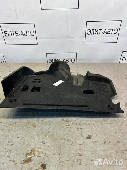 Накладка над колени водителя Bmw 5 G30 2.0 2021