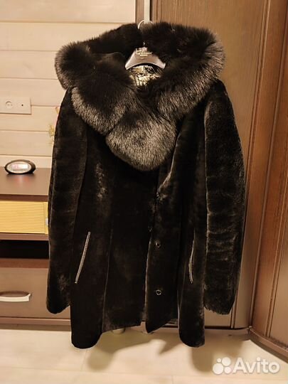 Шуба мутоновая с капюшоном 44 46