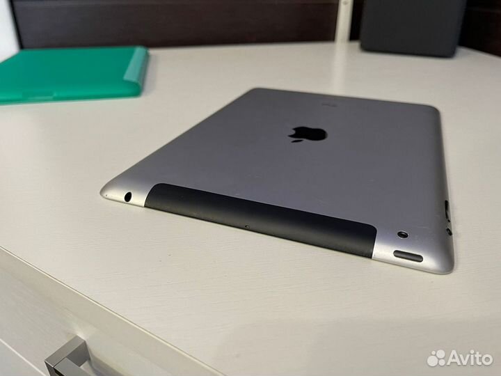 Планшет Apple iPad 2 16Gb Wi-Fi + 3G