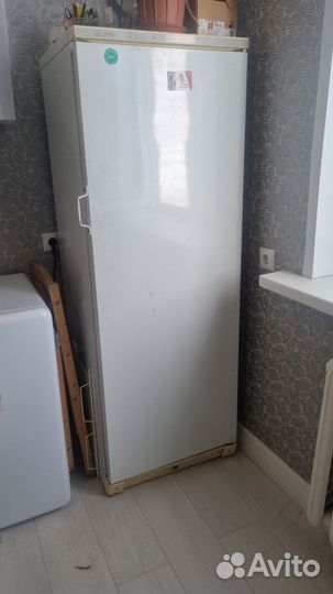 Холодильник на запчасти