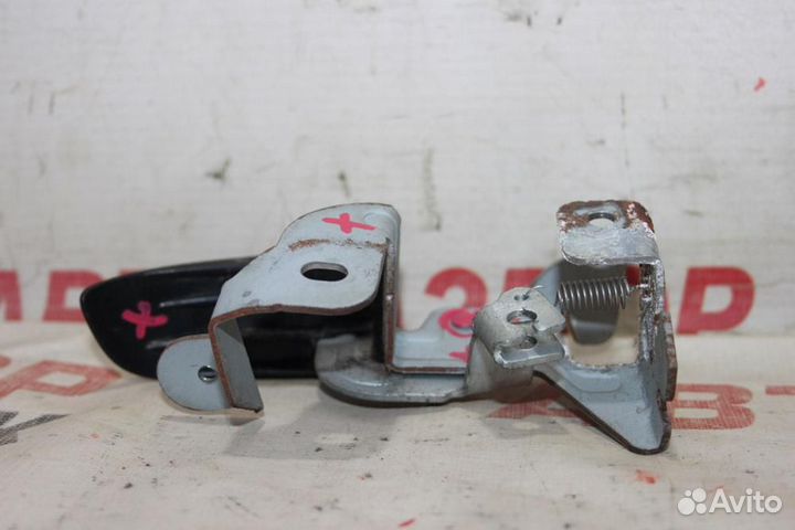 Ручка открывания лючка бензобака для Mazda 6 2002