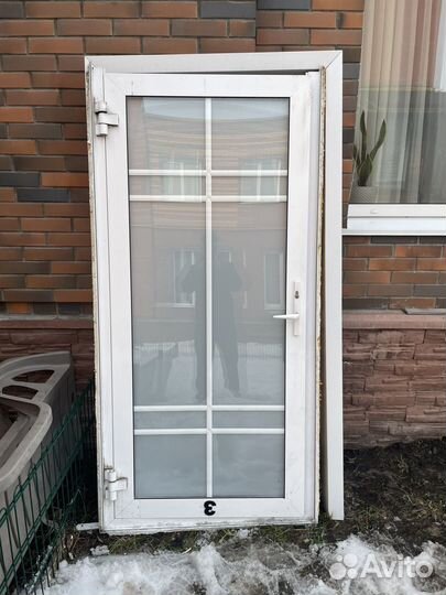 Дверь входная уличная бу