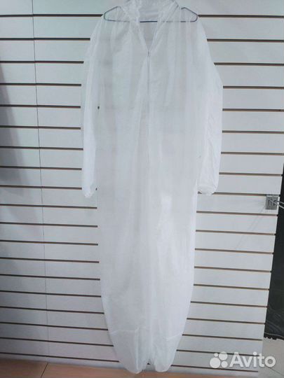 Комбинезон защитный одноразовый