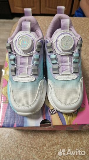 Кроссовки на девочку