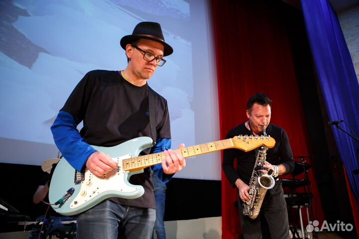 Гитарист на праздник