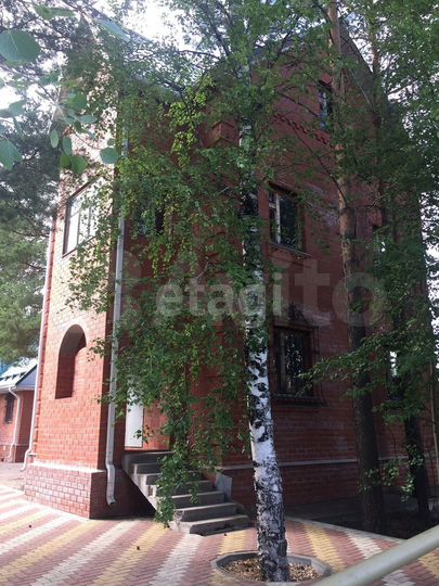 Дом 188 м² на участке 17,3 сот.