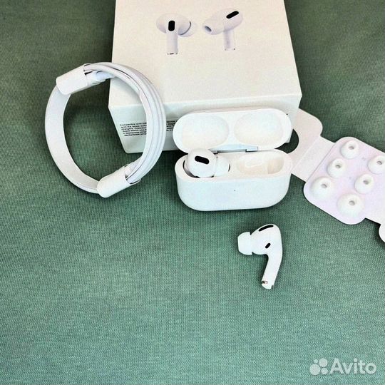 AirPods Pro 2: Музыка в каждом движении