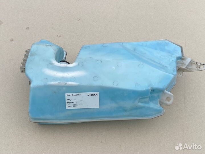 Бачок омывателя Nissan Almera G15