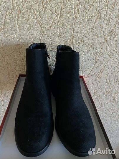 Ботинки женские