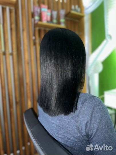 Кератиновое выпрямление волос