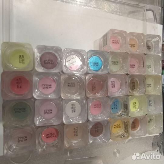 Акриловая пудра для наращивания ногтей