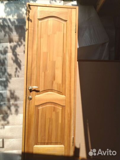 Дверь межкомнатная из массива