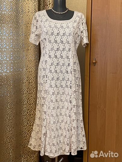 Платье белое 52,56