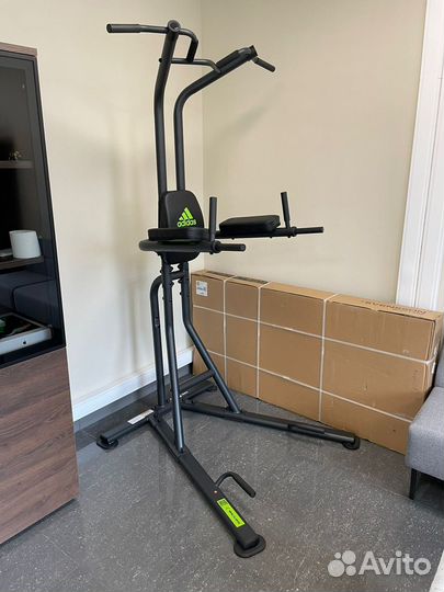 Вертикальная стойка adidas