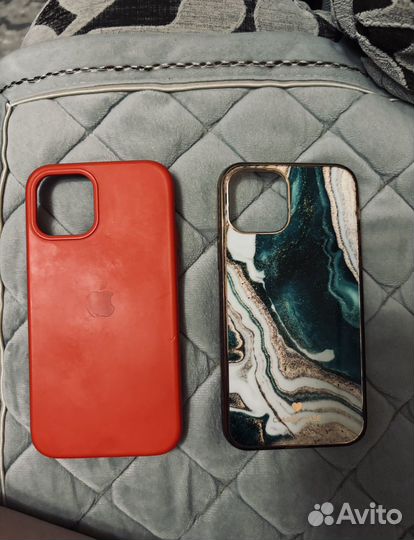 Чехлы на телефон iPhone 12