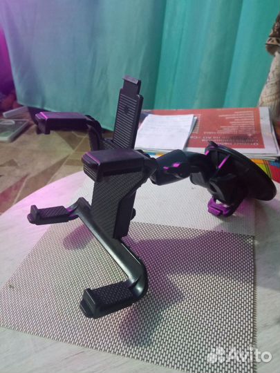 Автомобильный держатель для планшета