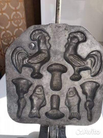 Чугунная сковород для выпечки