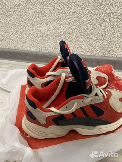 Кроссовки adidas