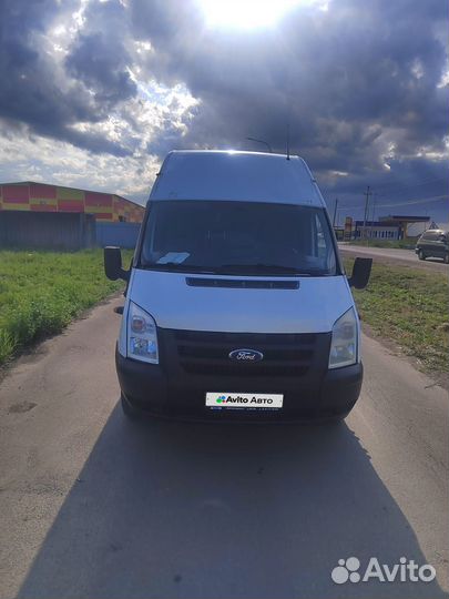 Ford Transit цельнометаллический, 2008
