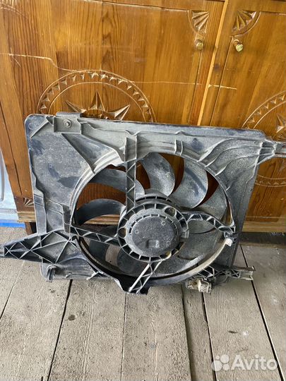 Диффузор радиатора qashqai j10