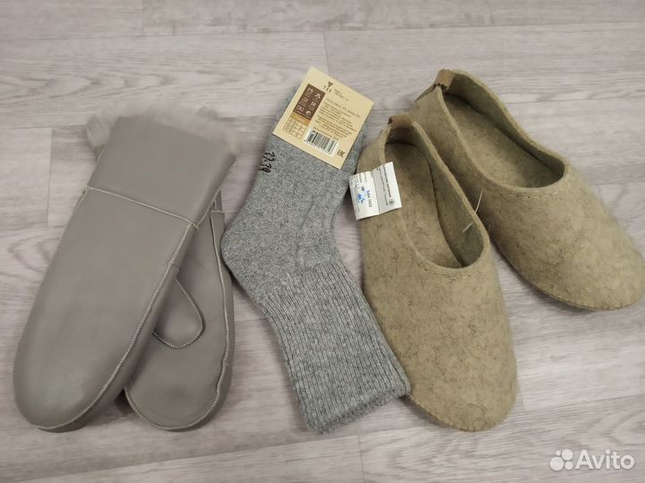 Варежки,носки, тапки, 3 пары