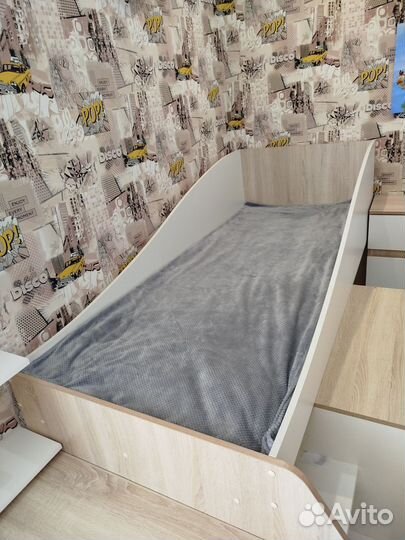 Комплект детской мебели бу