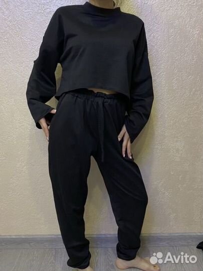 Спортивный костюм