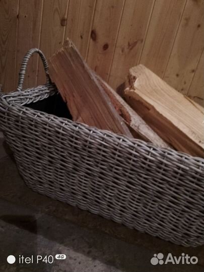 Дровница из ротанга для камина и бани