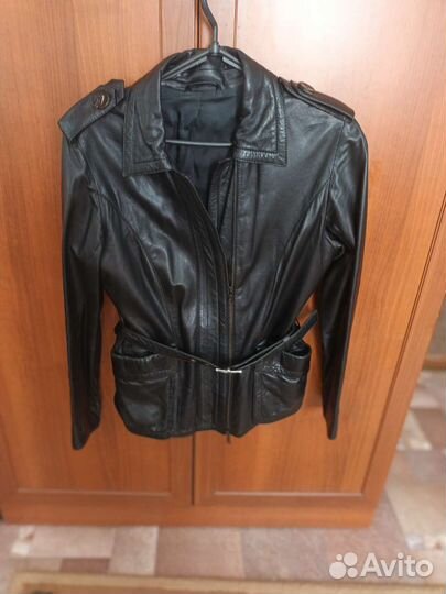 Куртка кожаная женская 46 размер