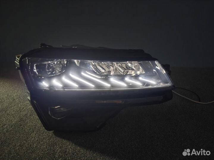Фара правая skoda karoq 2017-2023